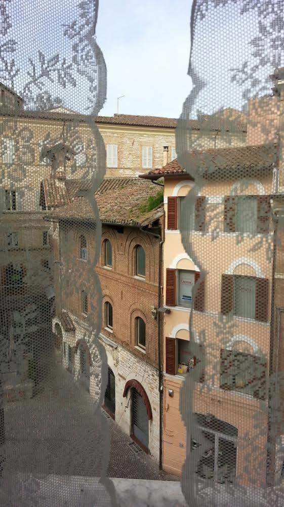 Il Podesta Fabriano Buitenkant foto
